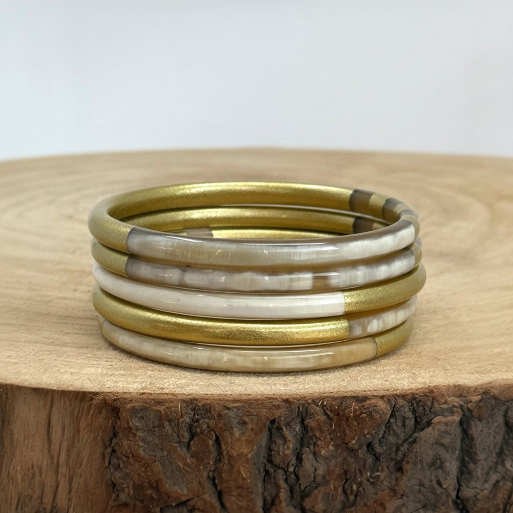 jonc corne buffle doré bracelet artisanal fait main Vietnam femme