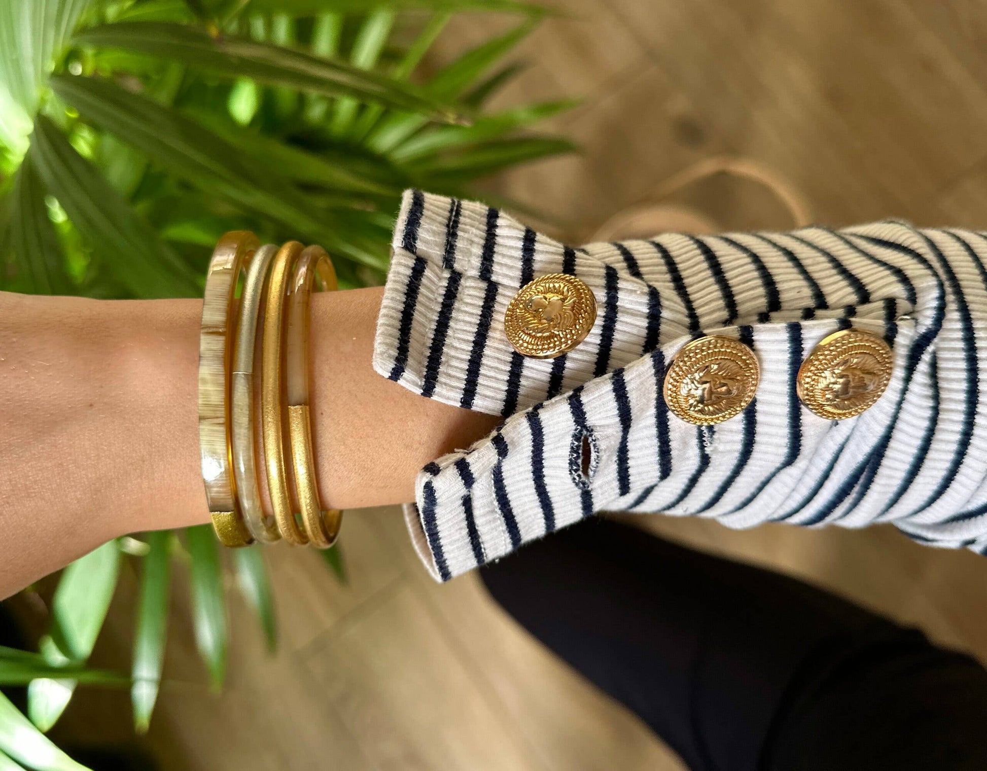 jonc corne buffle doré bracelet artisanal fait main Vietnam femme
